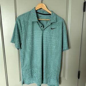 Nike Men's Teal Patterned Polo Shirt